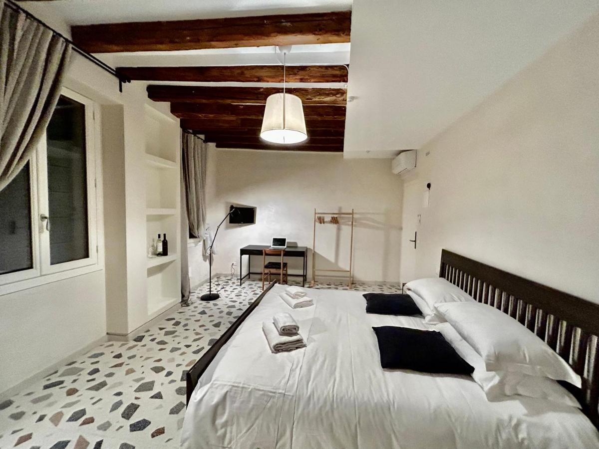 Farini Suites Wi-Fi Venedig Eksteriør billede