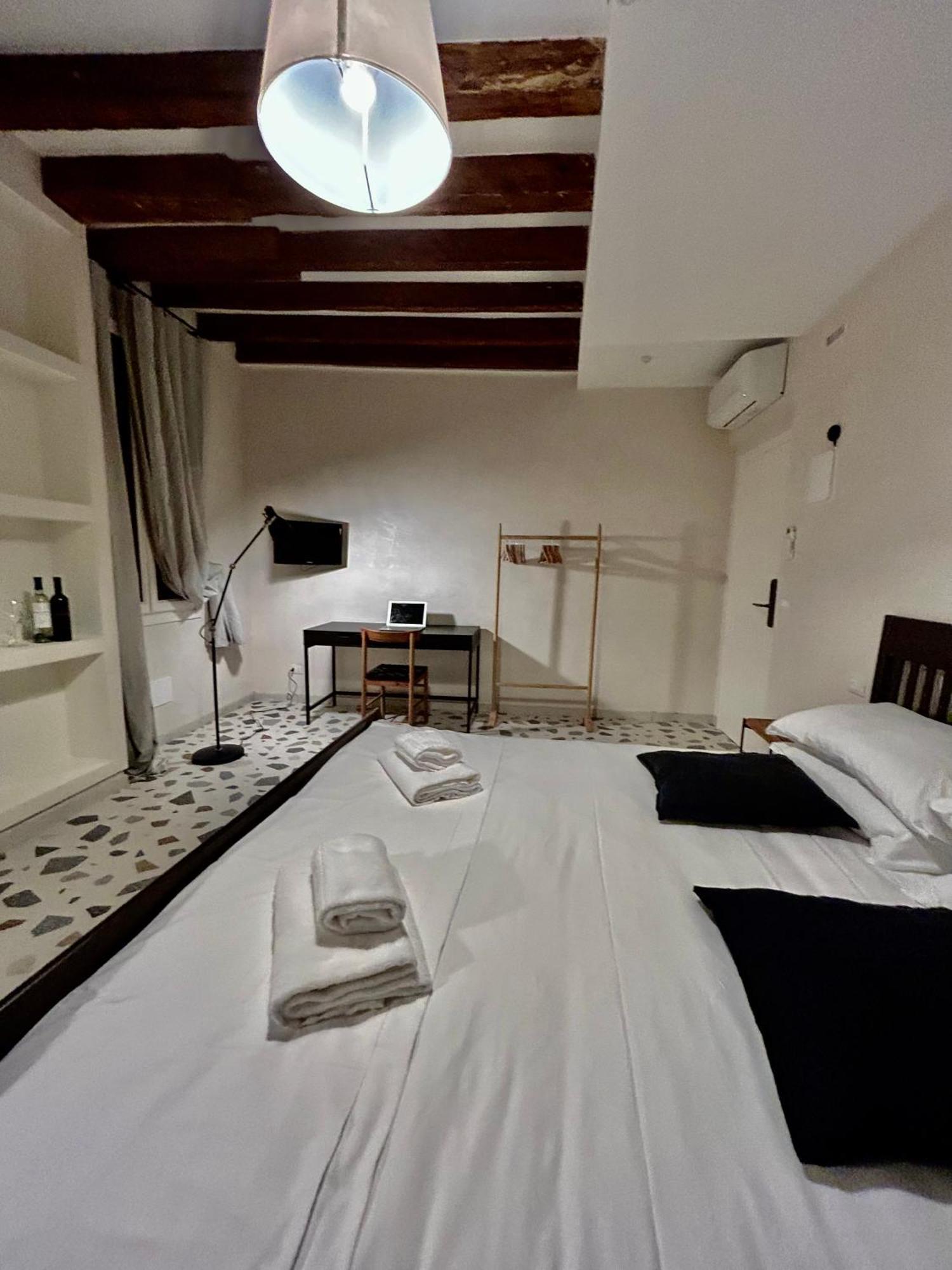Farini Suites Wi-Fi Venedig Eksteriør billede